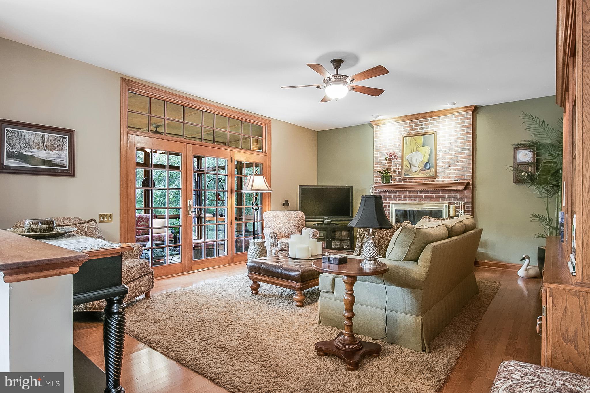525 Ridgeview Drive Hockessin, DE 19707 - Photo 9 of 57 FR View Showing Access to the Screened in Porch