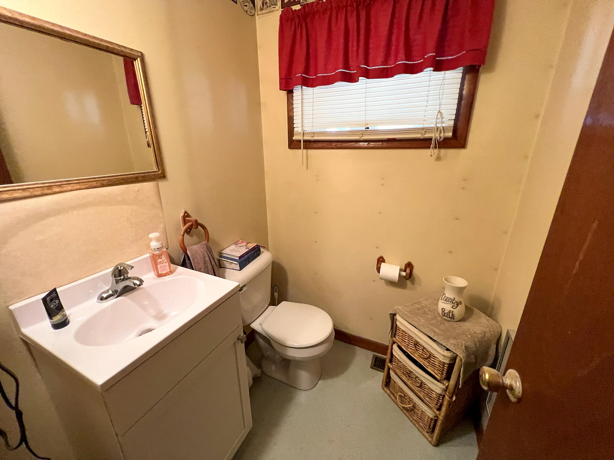 360 B Road Houlton, ME 04730 - Photo 21 of 26 IMG_5225-2