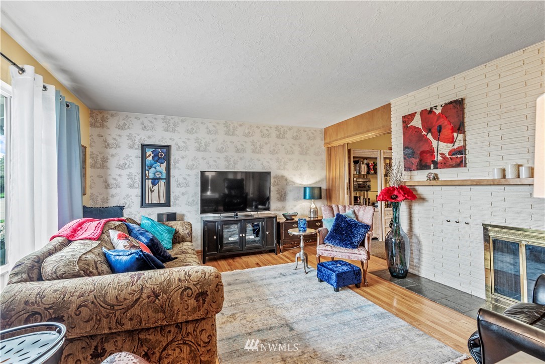 2056 Cascade Way Longview, WA 98632 - Photo 4 of 26 Gallery Image 4
