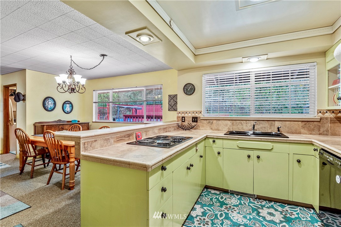 2056 Cascade Way Longview, WA 98632 - Photo 7 of 26 Gallery Image 7