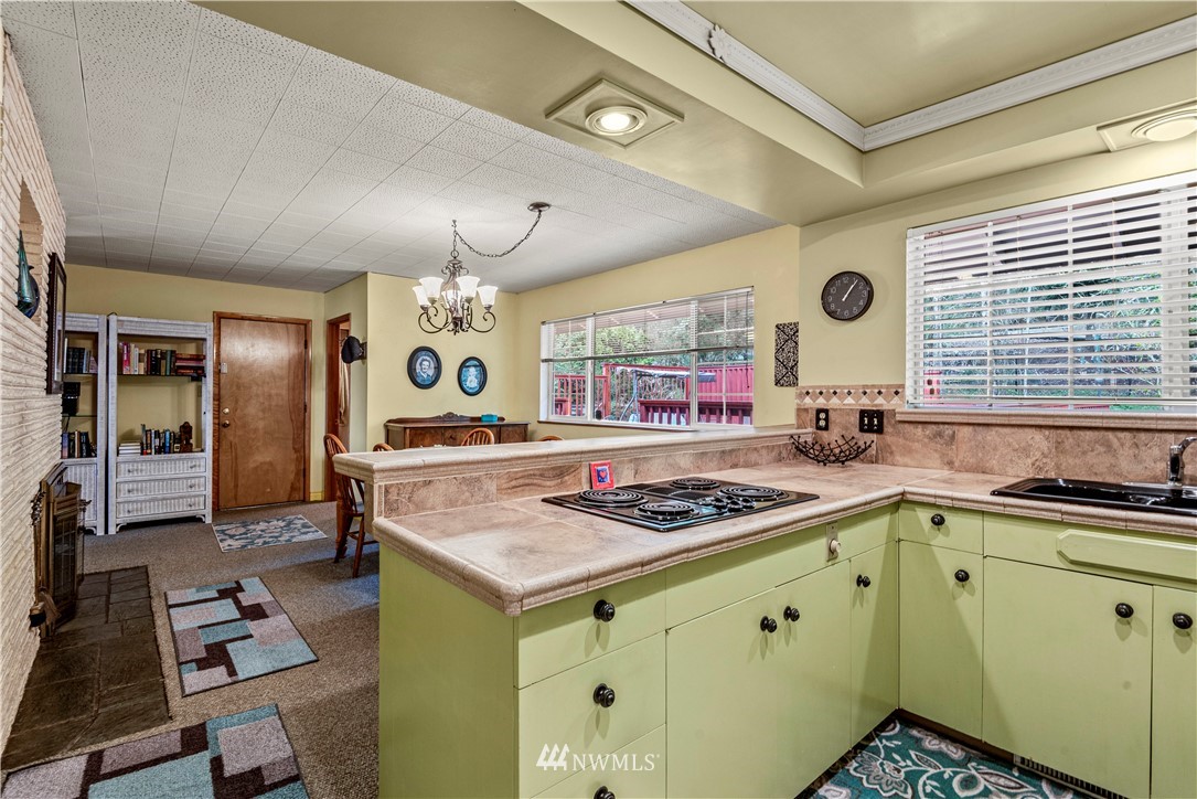2056 Cascade Way Longview, WA 98632 - Photo 8 of 26 Gallery Image 8