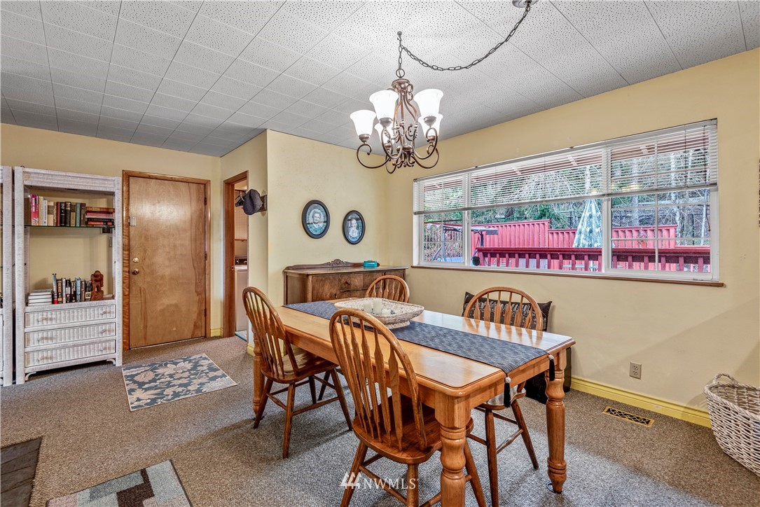 2056 Cascade Way Longview, WA 98632 - Photo 10 of 26 Gallery Image 10