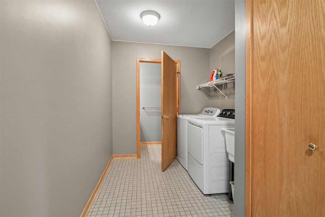 14412 North Territorial Road Gregory, MI 48137 - Photo 12 of 33 Gallery Image 12