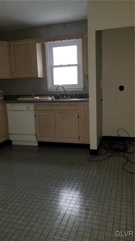 1737 5th Street, Unit 1 Bethlehem, PA 18020 - Photo 7 of 12