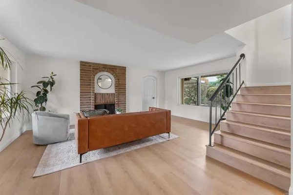 $1,100,000 | 1401 North Elm Street, Escondido, CA 92026