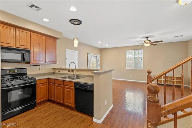 $389,900 | 9860 Twilight Walk Avenue, Las Vegas, NV 89149