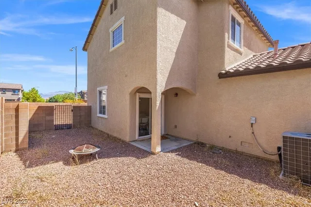 $389,900 | 9860 Twilight Walk Avenue, Las Vegas, NV 89149