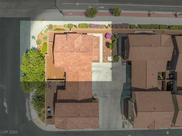 $389,900 | 9860 Twilight Walk Avenue, Las Vegas, NV 89149