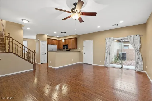 $389,900 | 9860 Twilight Walk Avenue, Las Vegas, NV 89149