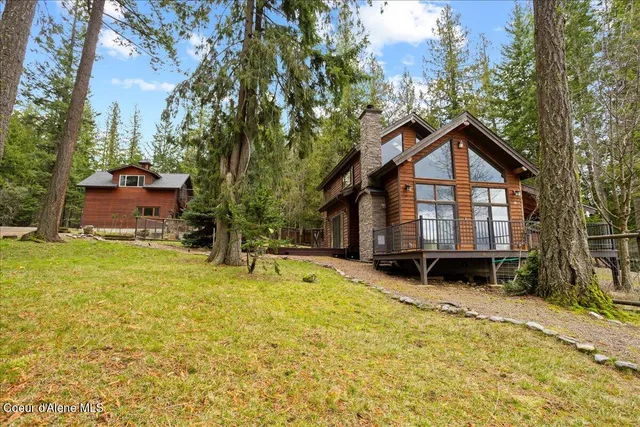 $990,000 | 23 West Bay Wood Lane, Hope, ID 83836