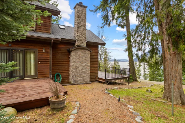 $990,000 | 23 West Bay Wood Lane, Hope, ID 83836