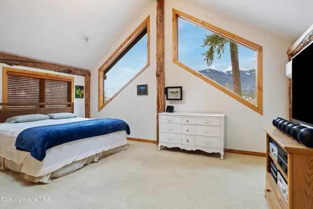 $990,000 | 23 West Bay Wood Lane, Hope, ID 83836