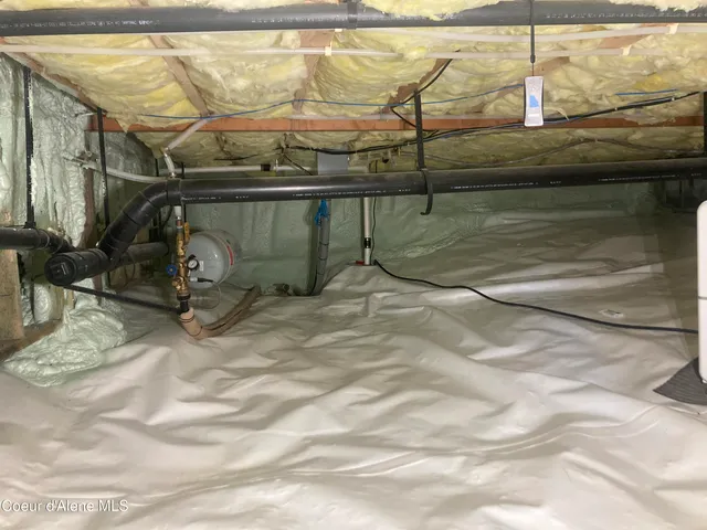 $990,000 | 23 West Bay Wood Lane, Hope, ID 83836