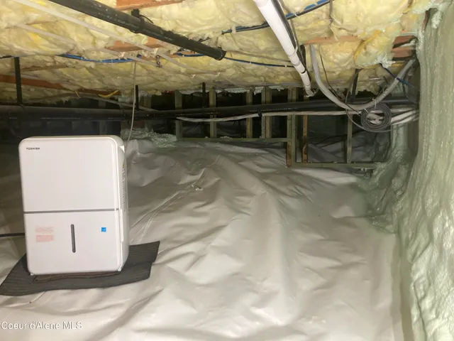 $990,000 | 23 West Bay Wood Lane, Hope, ID 83836