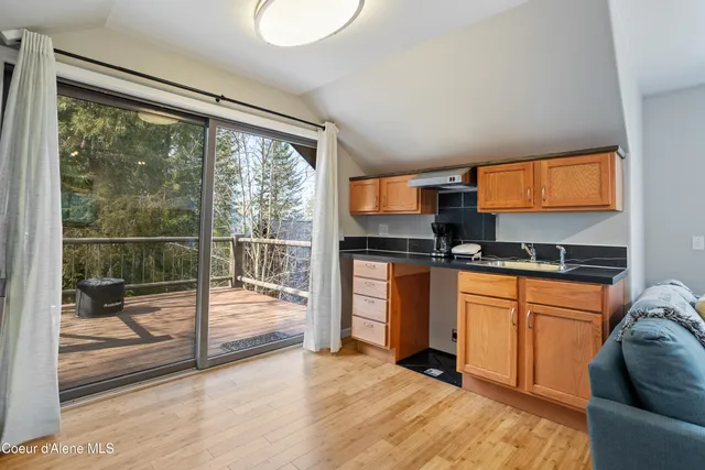 $990,000 | 23 West Bay Wood Lane, Hope, ID 83836