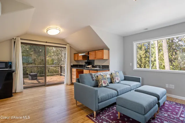 $990,000 | 23 West Bay Wood Lane, Hope, ID 83836