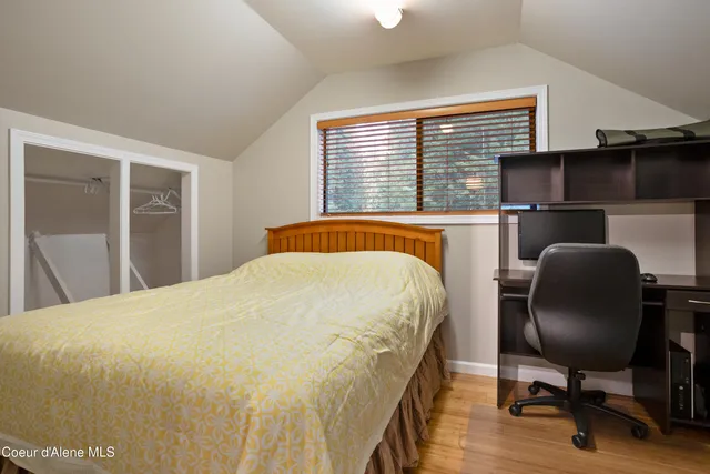 $990,000 | 23 West Bay Wood Lane, Hope, ID 83836