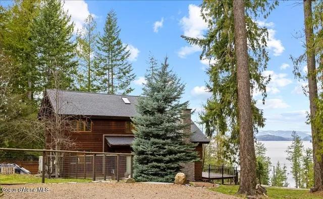 $990,000 | 23 West Bay Wood Lane, Hope, ID 83836
