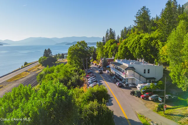 $990,000 | 23 West Bay Wood Lane, Hope, ID 83836