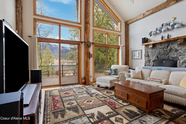 $990,000 | 23 West Bay Wood Lane, Hope, ID 83836