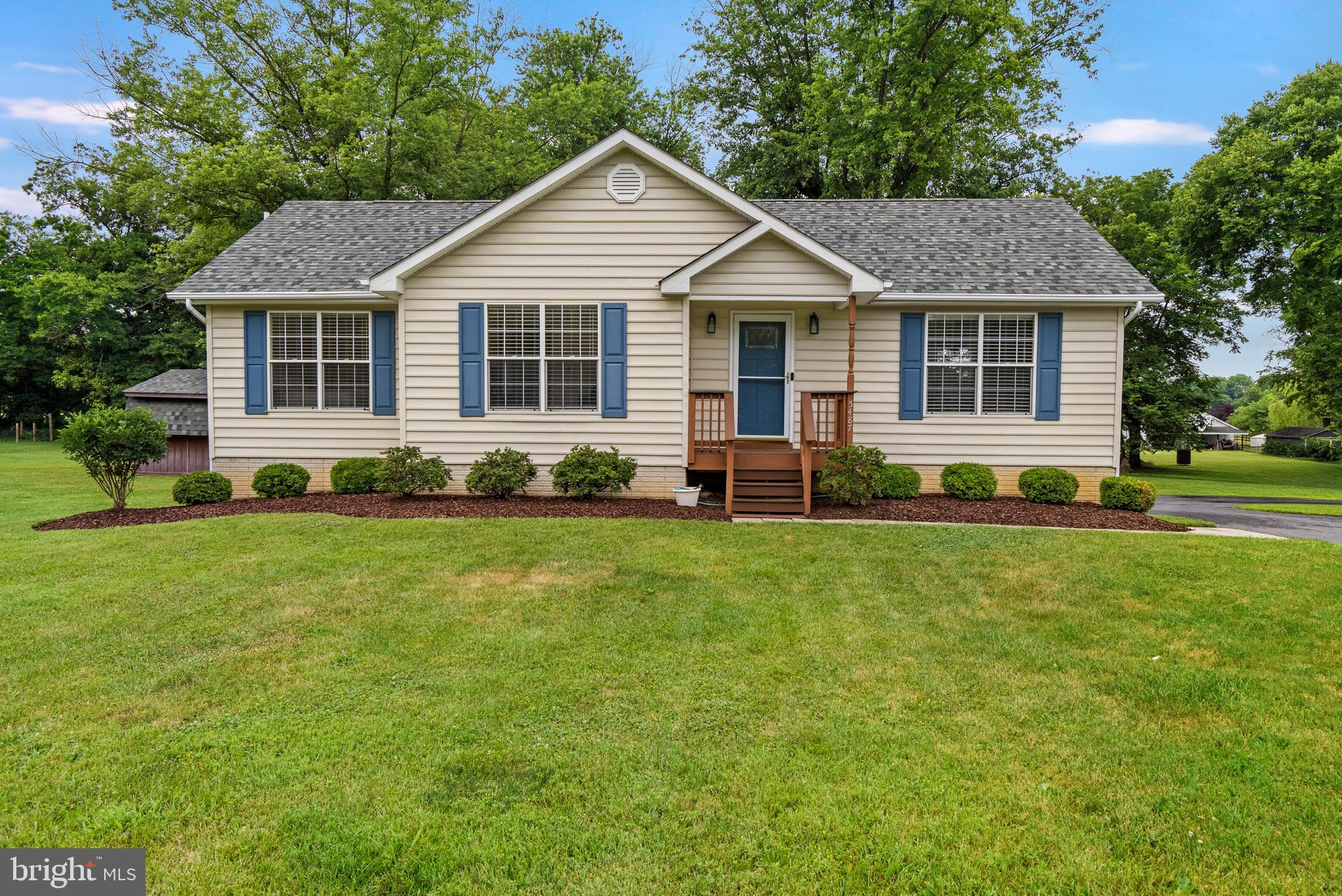 5487 Summit Point Road Charles Town, WV 25414 - Photo 2 of 38