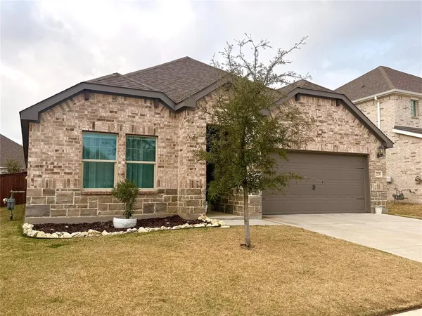 $389,990 | 2229 Sun Star Drive, Haslet, TX 76052