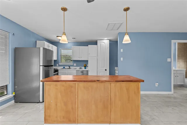 $1,299 | 7316 Overton Street, Unit B, Hitchcock, TX 77563