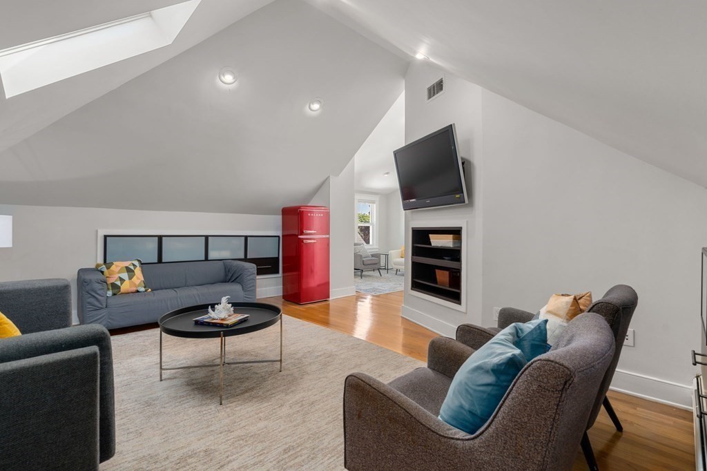 20 Park Road, Unit 20 Belmont, MA 02478 - Photo 16 of 31 Gallery Image 16