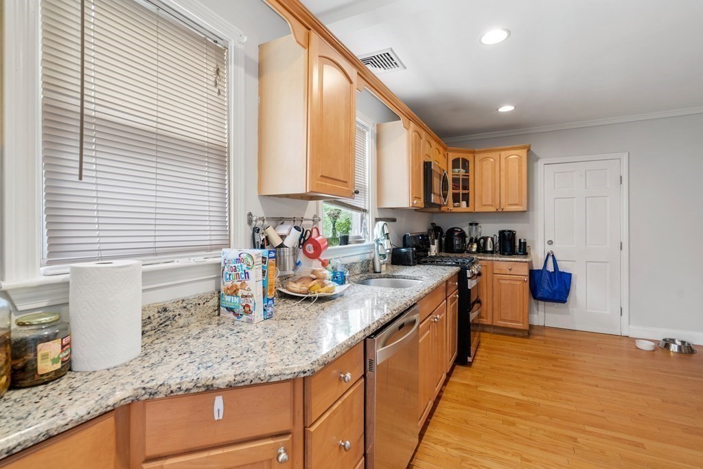 20 Park Road, Unit 20 Belmont, MA 02478 - Photo 10 of 31 Gallery Image 10