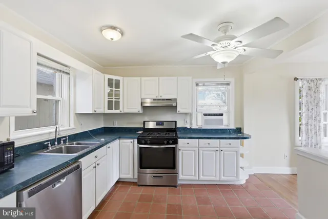 $2,950 | 10626 South Dunmoor Drive, Silver Spring, MD 20901