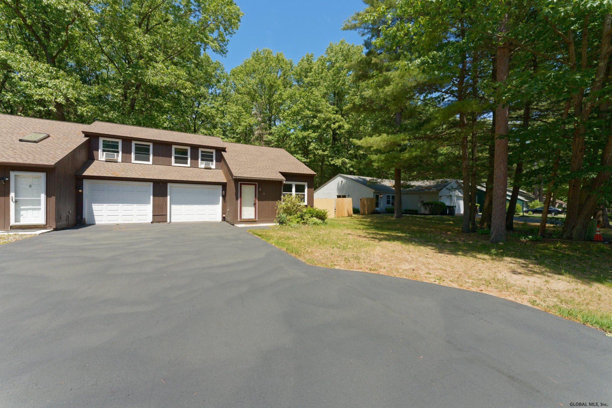 18 Wake Robin Road Malta, NY 12020 - Photo 4 of 28 Photo 4