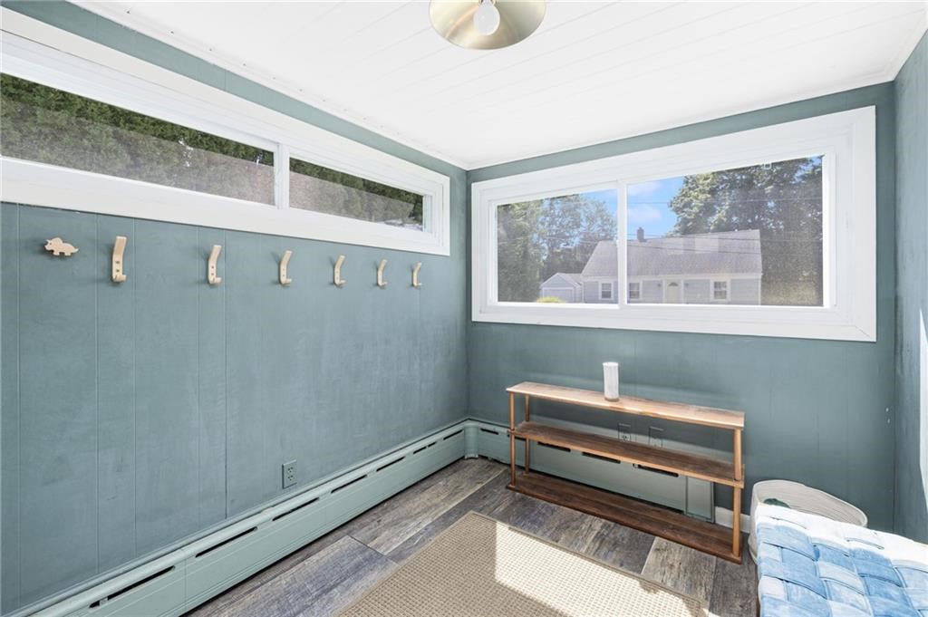 16 Reed Street Tiverton, RI 02878 - Photo 3 of 38