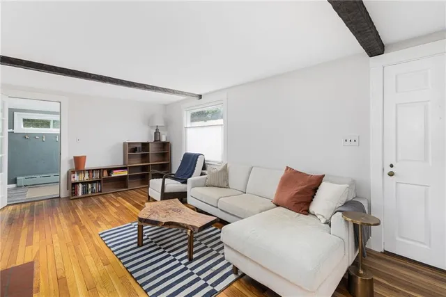 $3,800 | 16 Reed Street, Tiverton, RI 02878