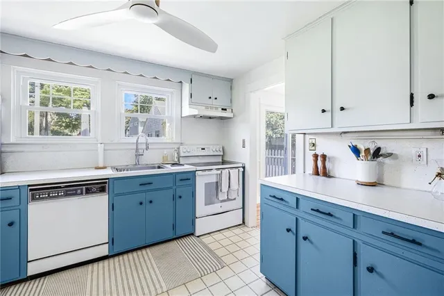 $3,800 | 16 Reed Street, Tiverton, RI 02878