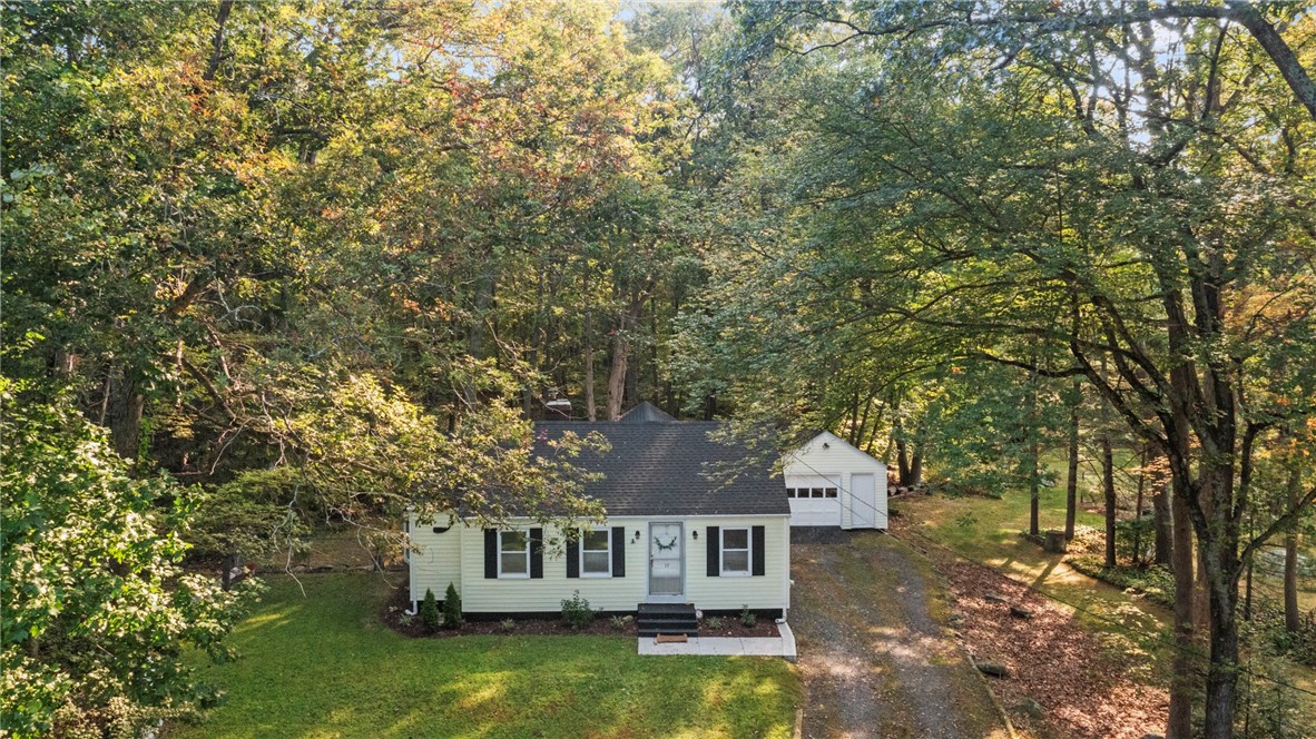15 Davis Road Scituate, RI 02857 - Photo 2 of 35