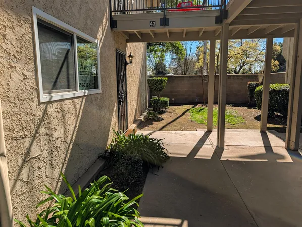 $259,000 | 125 South Granada Drive, Unit 42, Madera, CA 93637