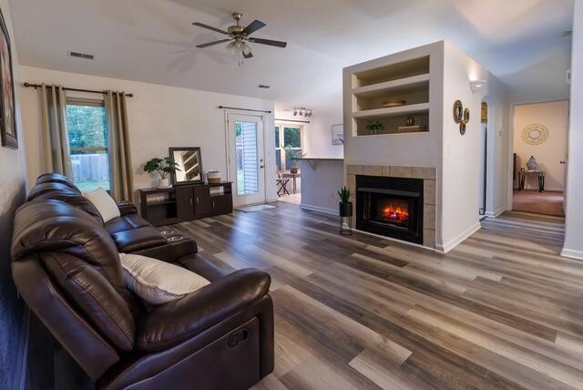 3021 Town Branch Road Lexington, KY 40511 - Photo 3 of 24 RW4_4684