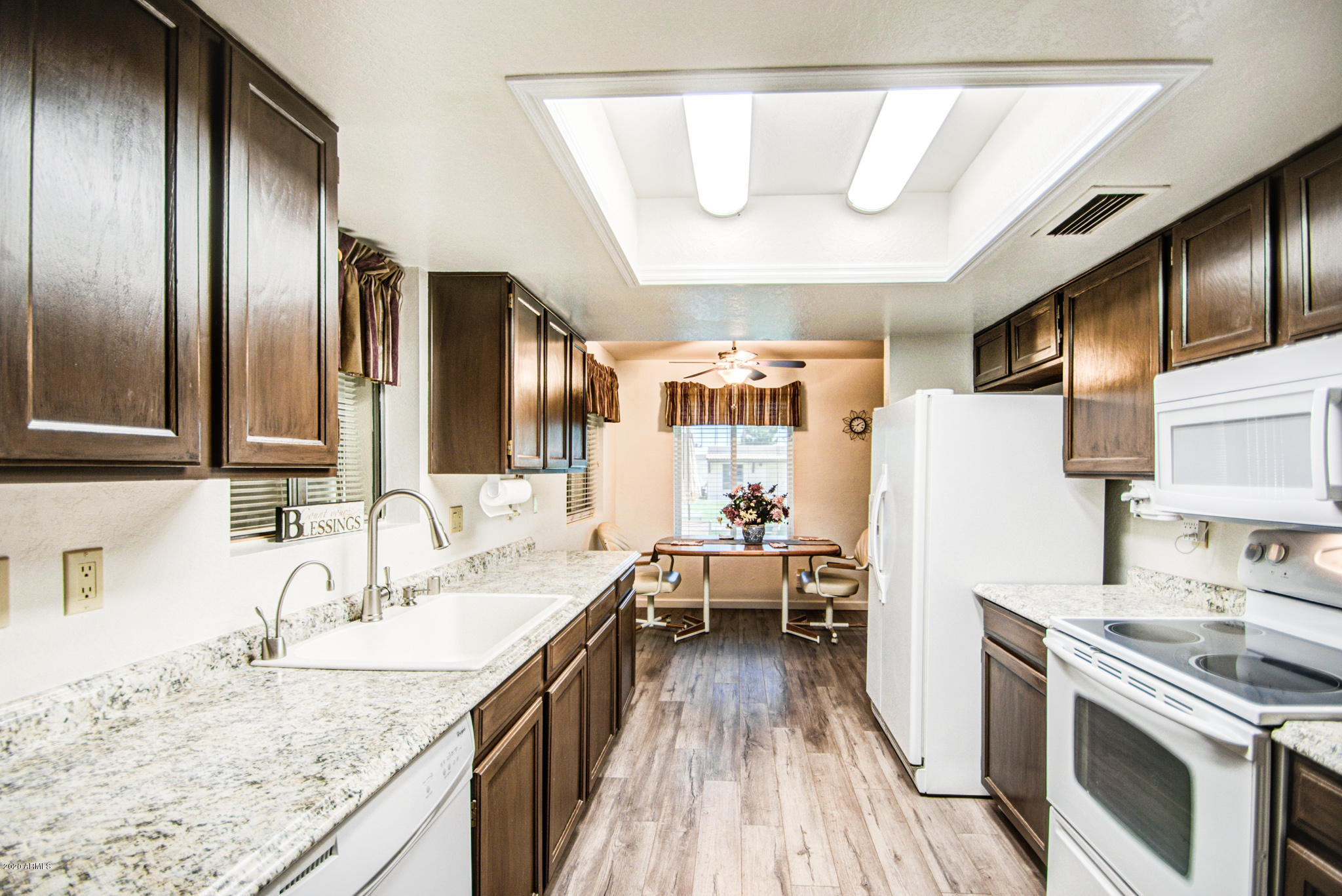 2235 North Recker Road Mesa, AZ 85215 - Photo 4 of 42 KITCHEN 4