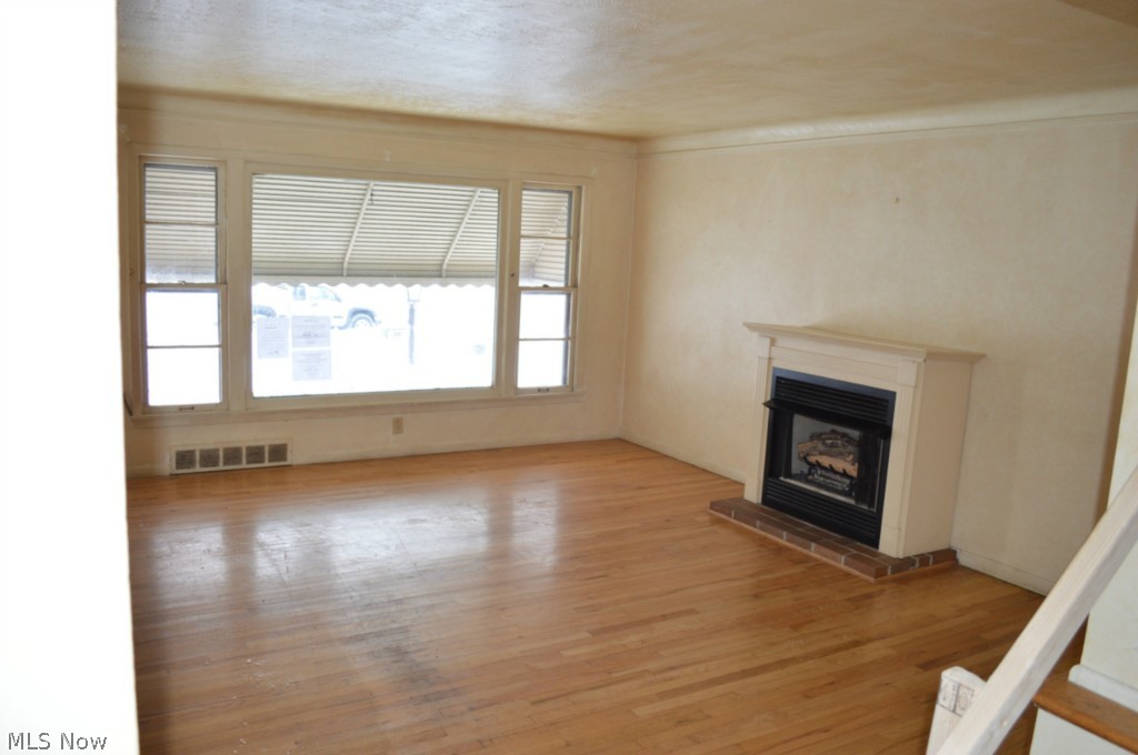 1279 Haverston Road Lyndhurst, OH 44124 - Photo 4 of 13
