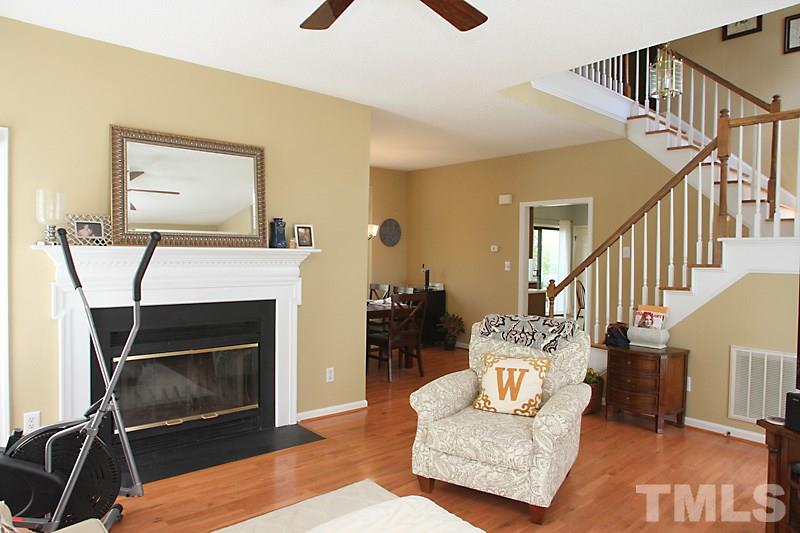 5501 Edgebury Road Raleigh, NC 27613 - Photo 3 of 14