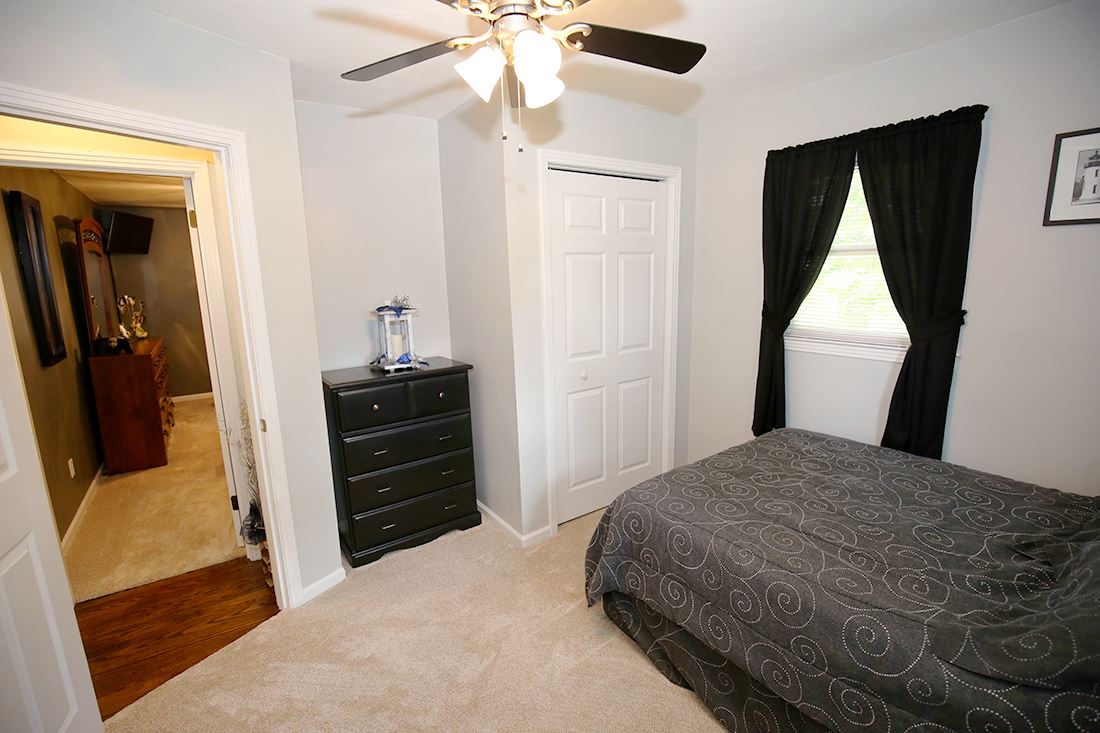 1807 Bill Dedmon Road Bowling Green, KY 42101 - Photo 18 of 29 Gallery Image 18