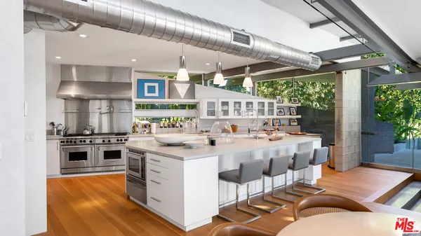 $32,500,000 | 28827 Grayfox Street, Malibu, CA 90265