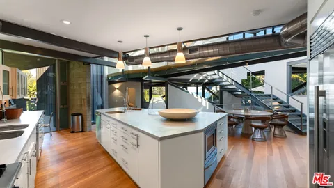 $32,500,000 | 28827 Grayfox Street, Malibu, CA 90265