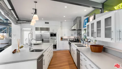 $32,500,000 | 28827 Grayfox Street, Malibu, CA 90265