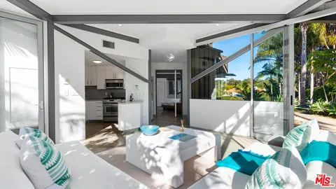$32,500,000 | 28827 Grayfox Street, Malibu, CA 90265