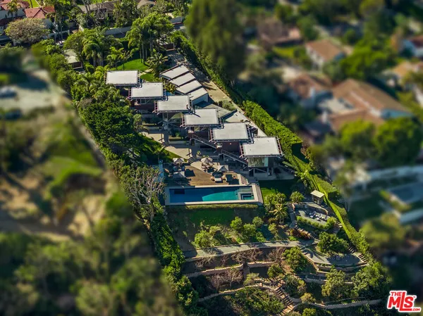 $32,500,000 | 28827 Grayfox Street, Malibu, CA 90265