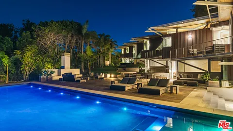 $32,500,000 | 28827 Grayfox Street, Malibu, CA 90265