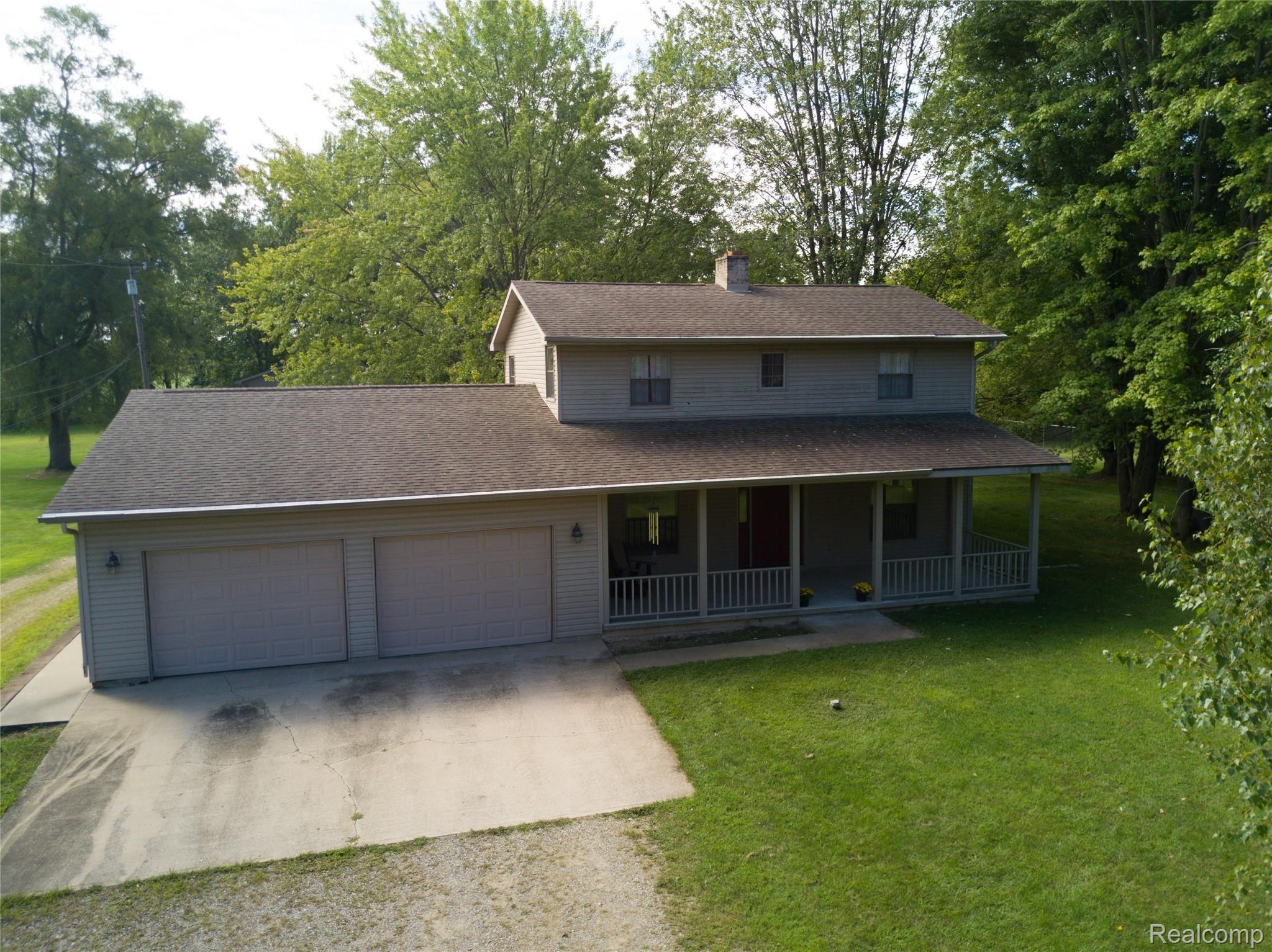10833 North Territorial Road Dexter, MI 48130 - Photo 2 of 36 IMG-0917.jpg