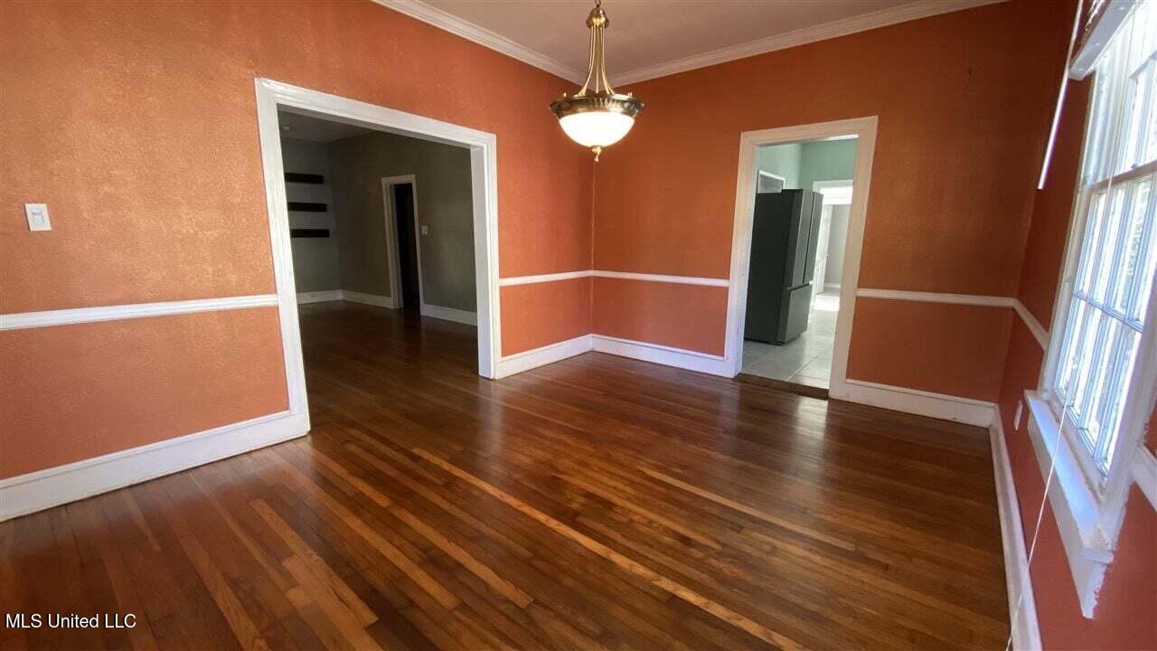 1039 Monroe Street Jackson, MS 39202 - Photo 15 of 49 DINING ROOM