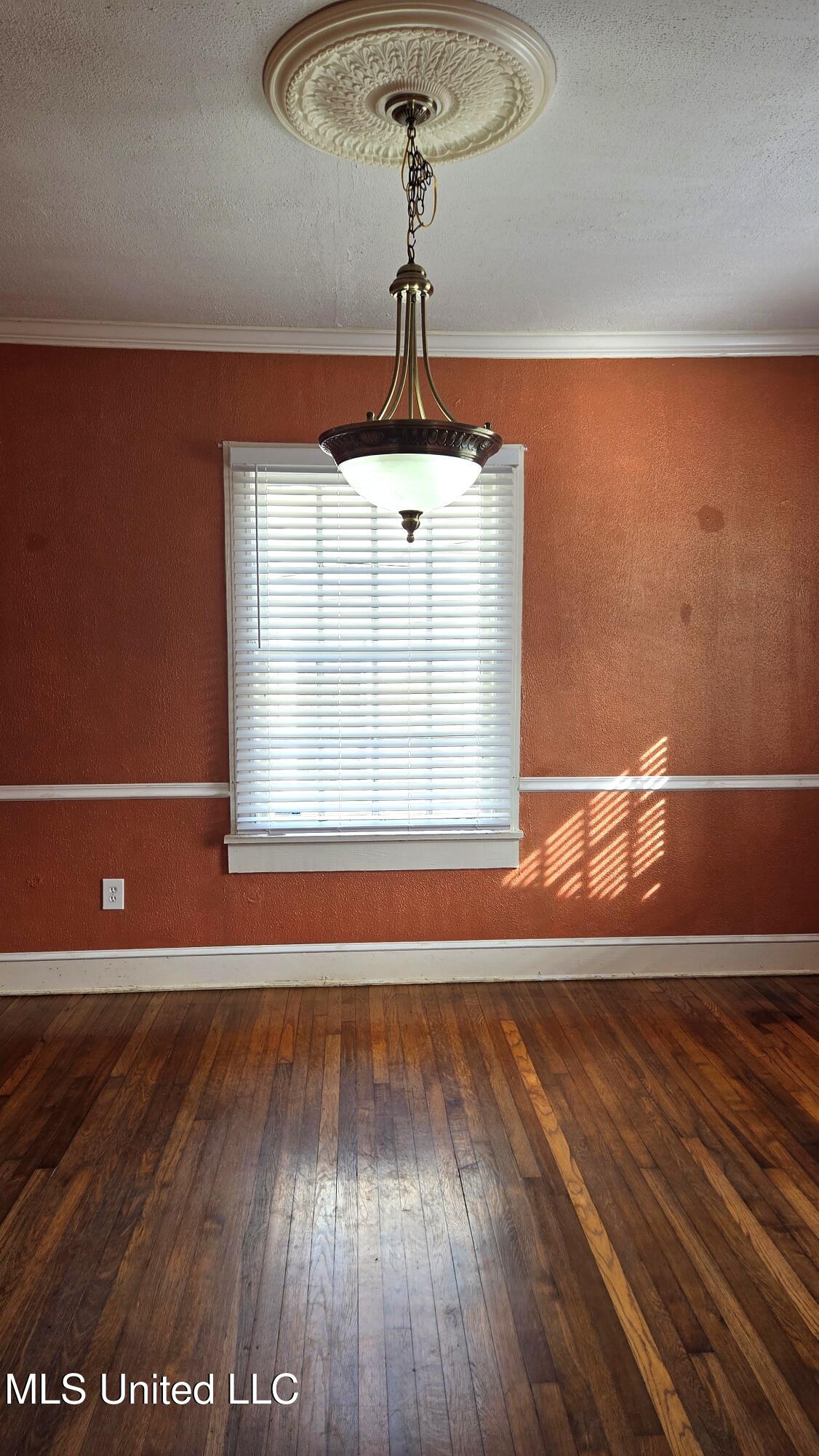 1039 Monroe Street Jackson, MS 39202 - Photo 18 of 49 DINING ROOM